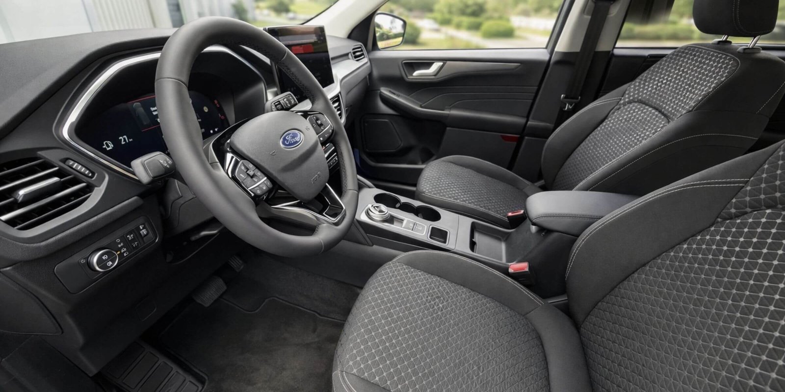 Ford Kuga 2.5 FHEV 180 KM – zdjęcie 5