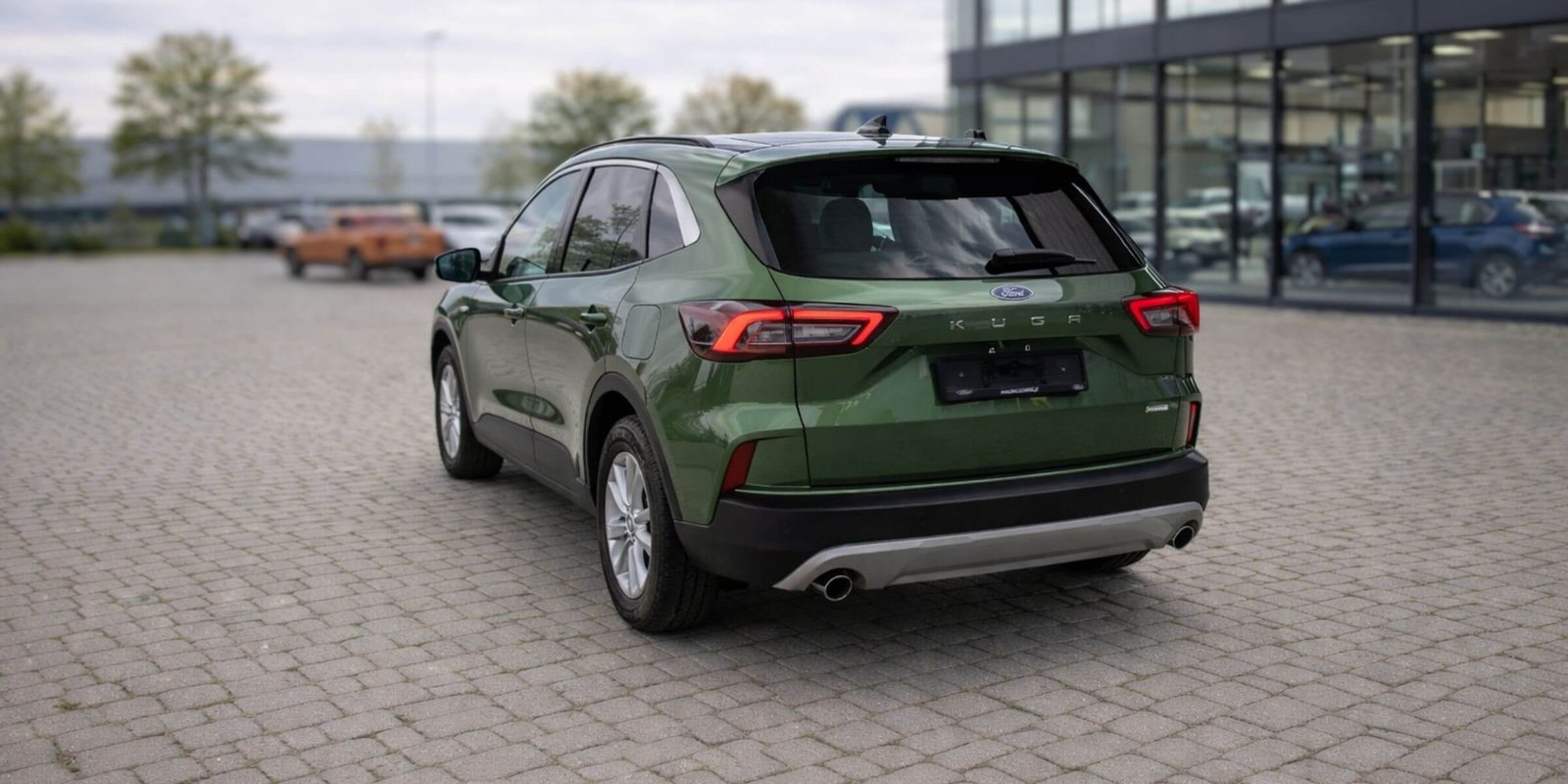 Ford Kuga 2.5 180KM FHEV Titanium – zdjęcie 4