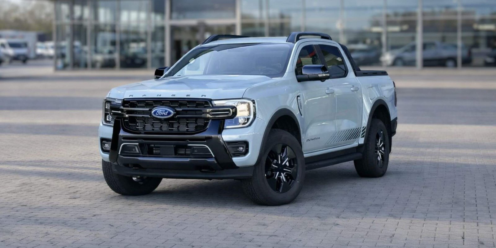 Ford Ranger Stormtrak 2.3 EcoBoost PHEV 281 KM – zdjęcie 1