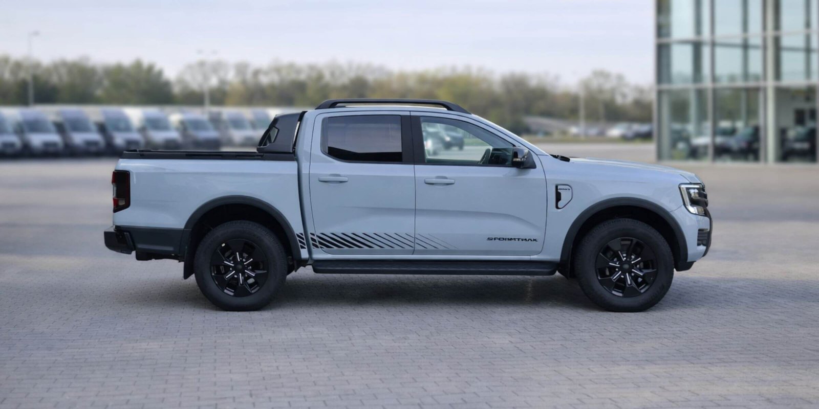 Ford Ranger Stormtrak 2.3 EcoBoost PHEV 281 KM – zdjęcie 3