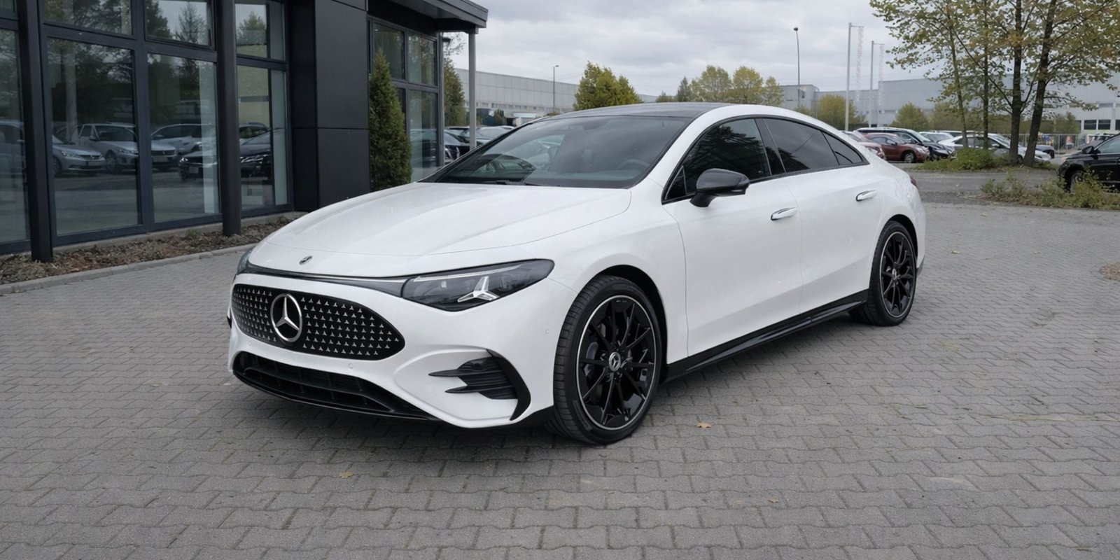 Mercedes-Benz CLA 220 AMG Line – zdjęcie 1