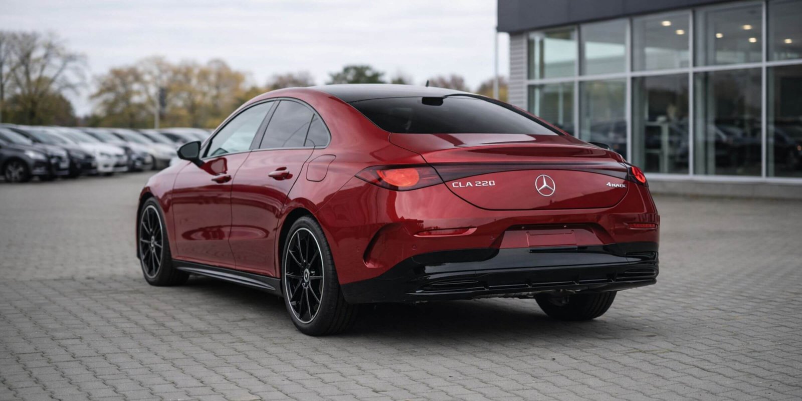 Mercedes-Benz CLA 200 AMG Line – zdjęcie 3