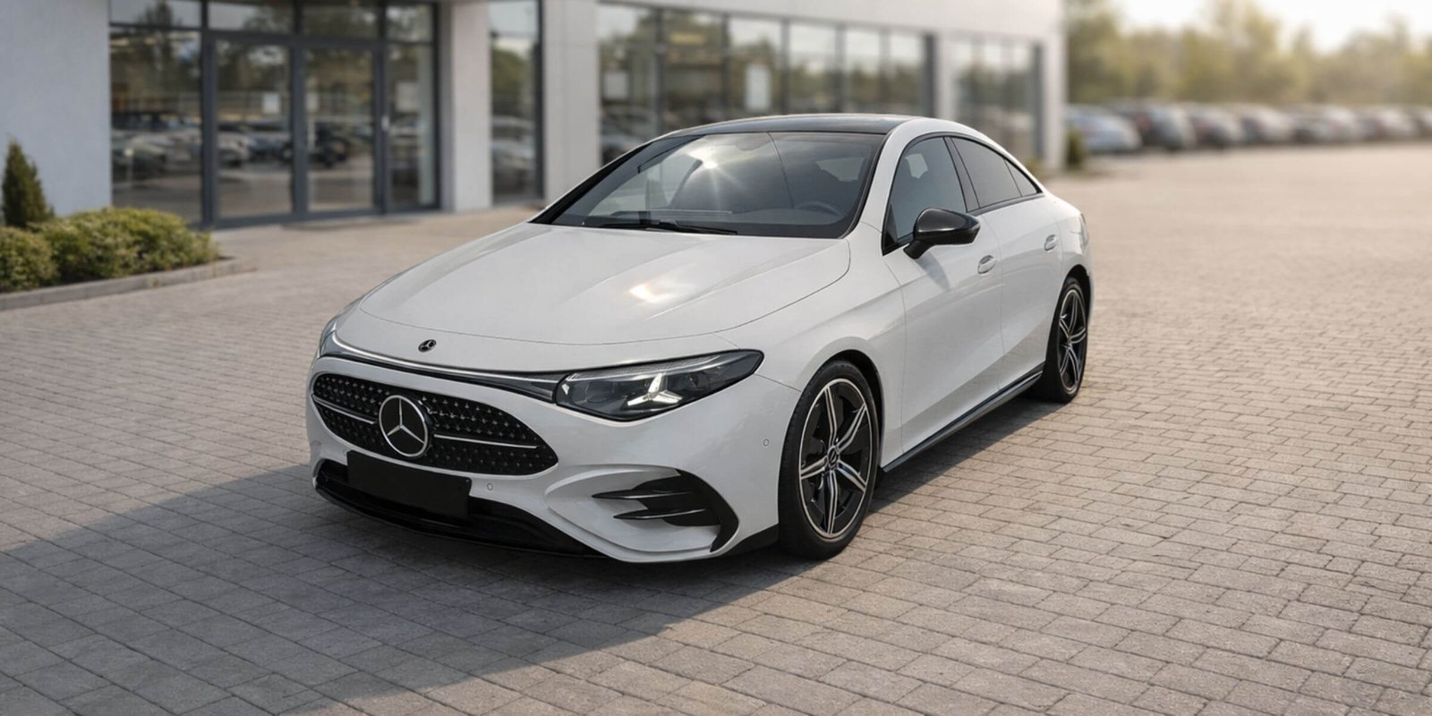 Mercedes-Benz CLA 200 Linia AMG – zdjęcie 1