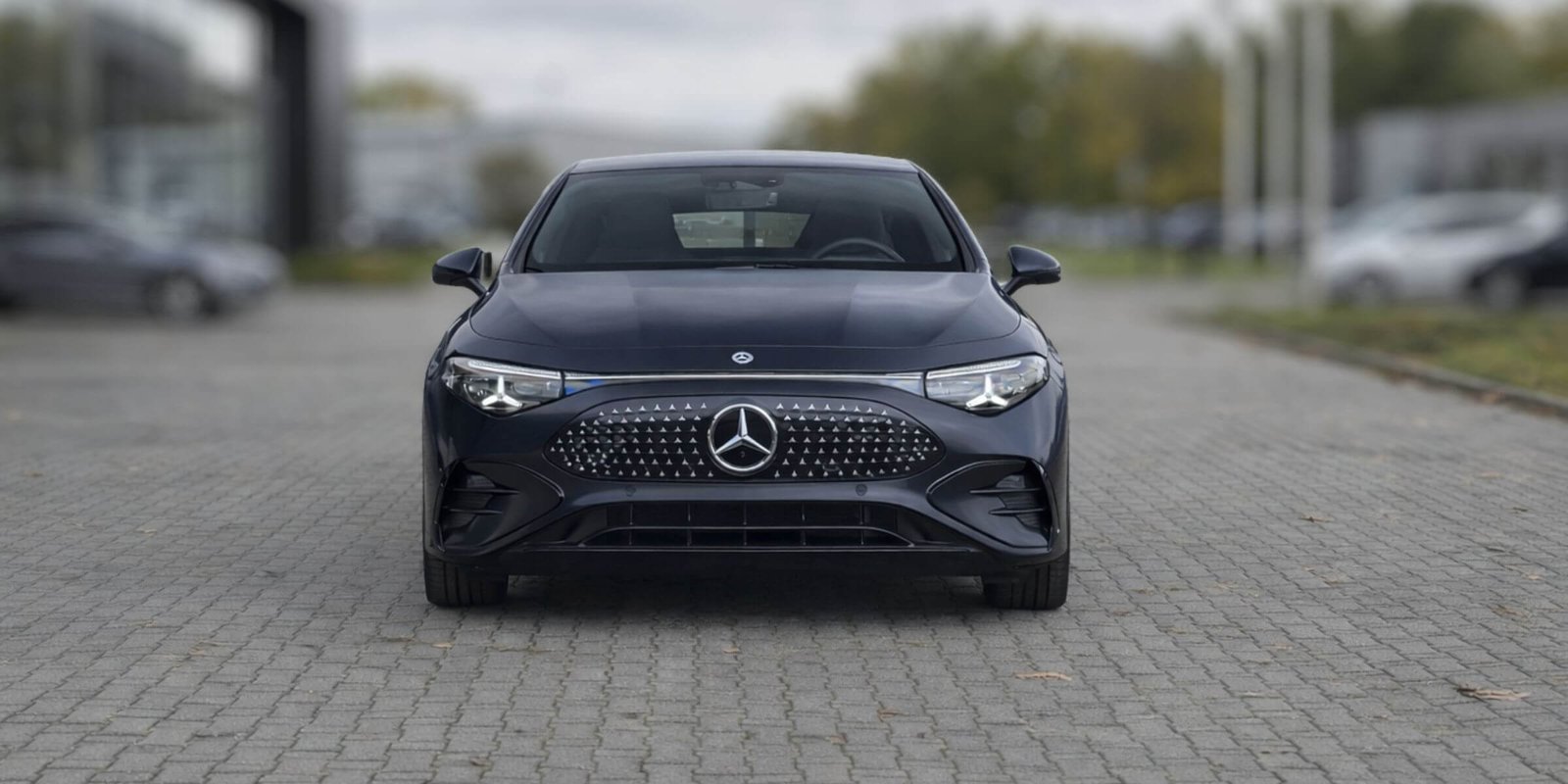 Mercedes-Benz CLA 200 Sedan z technologią EQ – zdjęcie 2