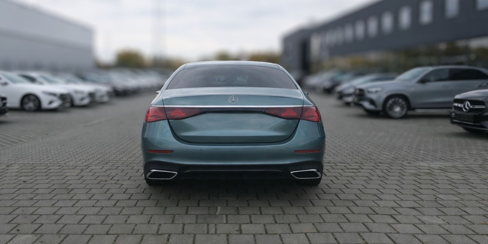 Mercedes-Benz E-Klasa 200 AMG Line – zdjęcie 4