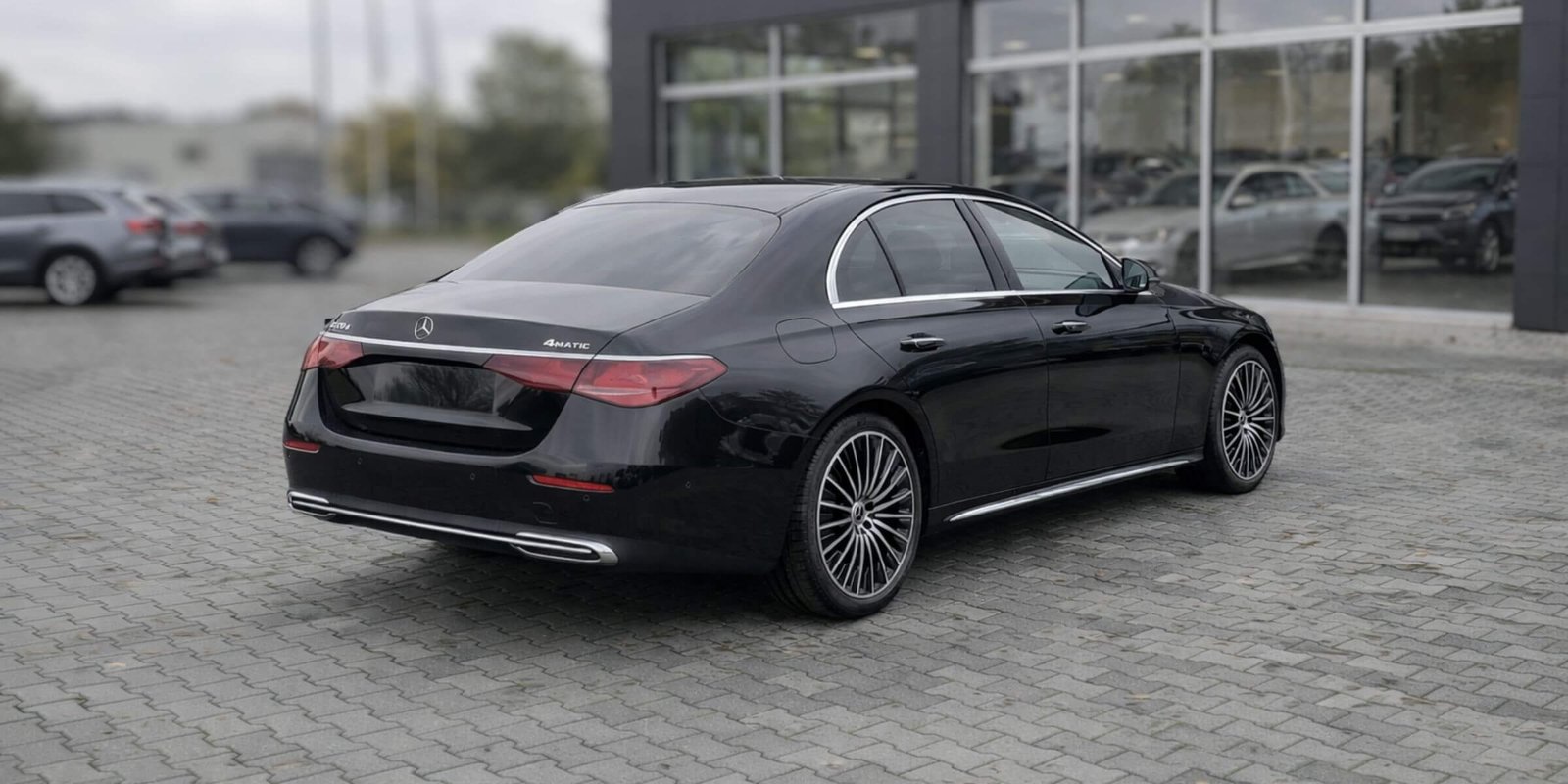Mercedes-Benz E-Klasa 220d AMG Line – zdjęcie 3