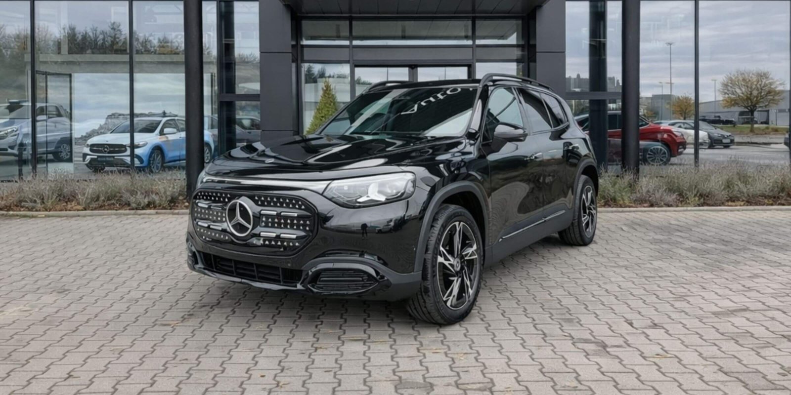 Mercedes-Benz GLB 200 AMG Line – zdjęcie 1