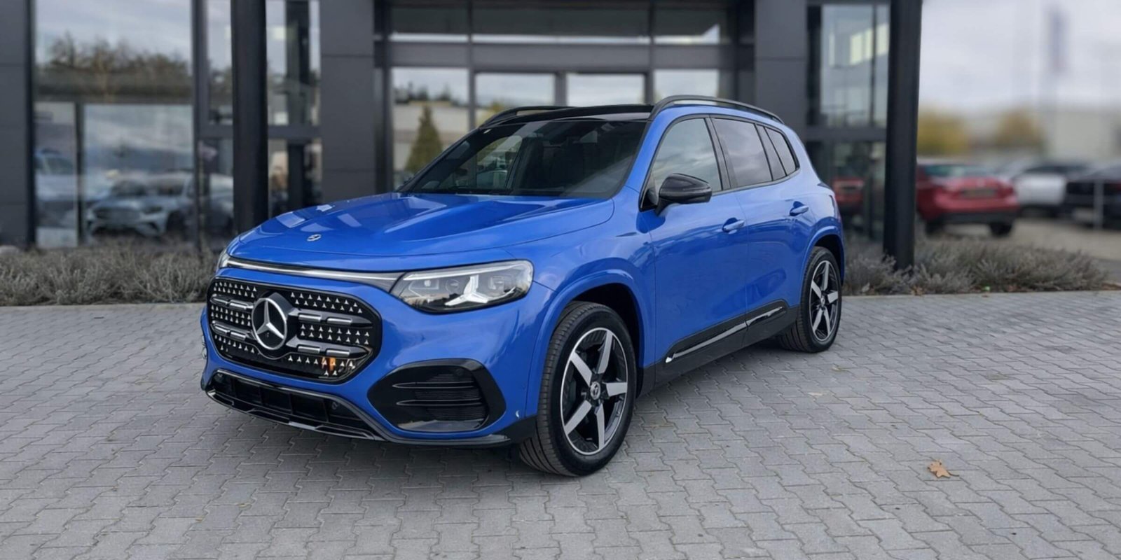 Mercedes-Benz GLB 200 AMG Line – zdjęcie 1