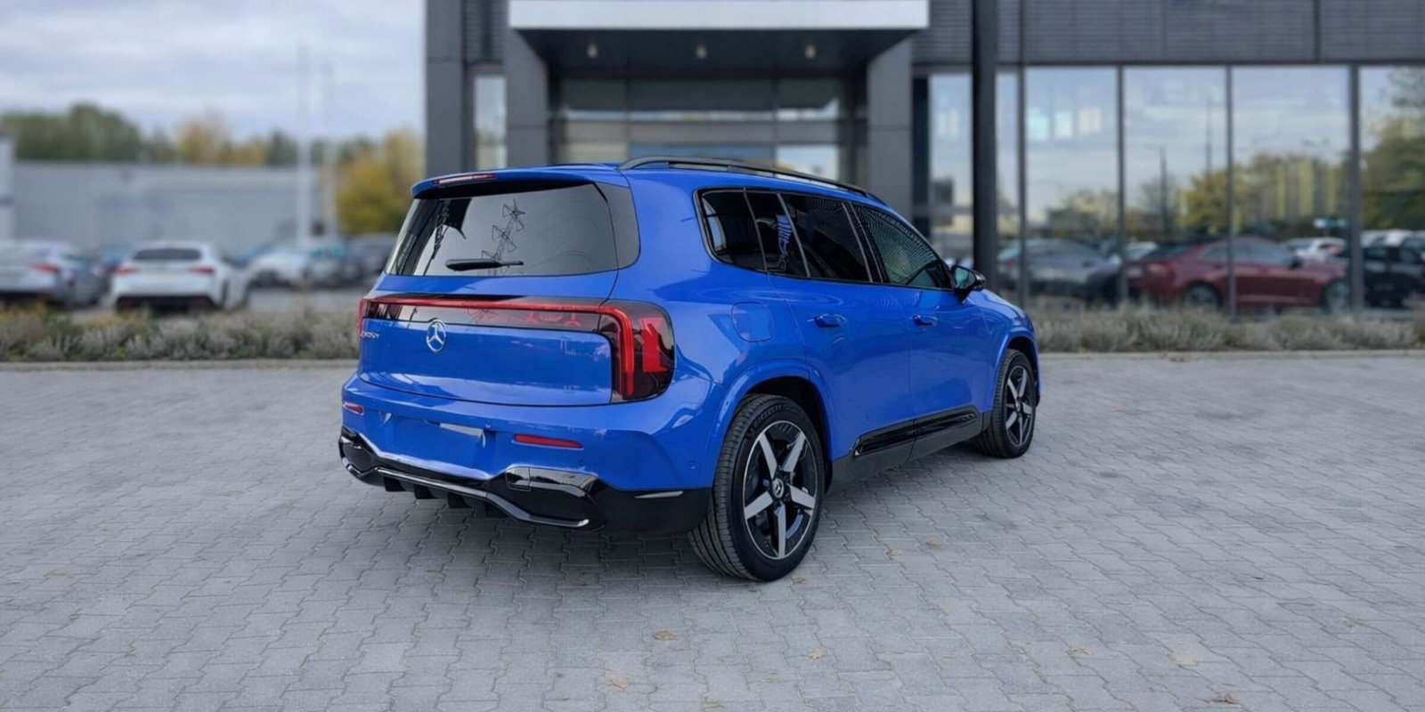 Mercedes-Benz GLB 200 AMG Line – zdjęcie 4