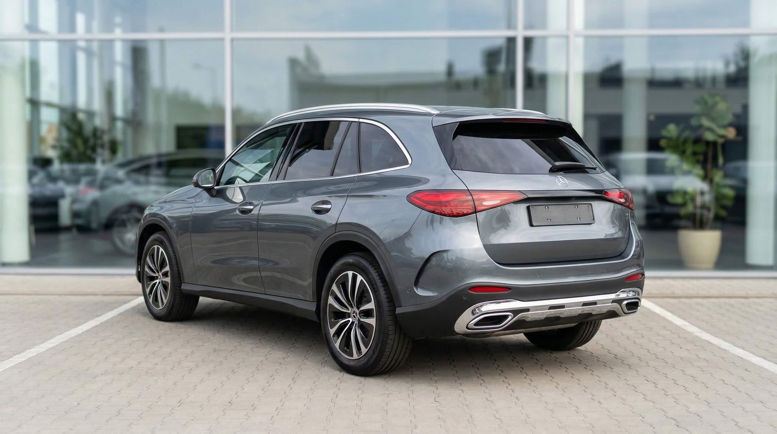 Mercedes-Benz GLC 200 AMG Line – zdjęcie 3