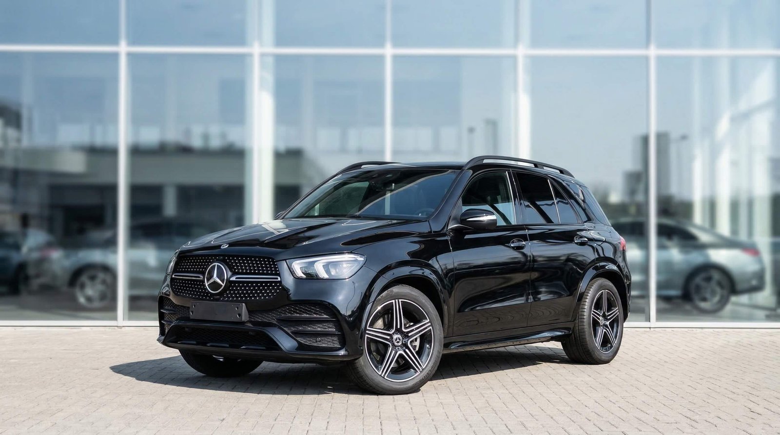 Mercedes-Benz GLE 300d AMG Line – zdjęcie 1