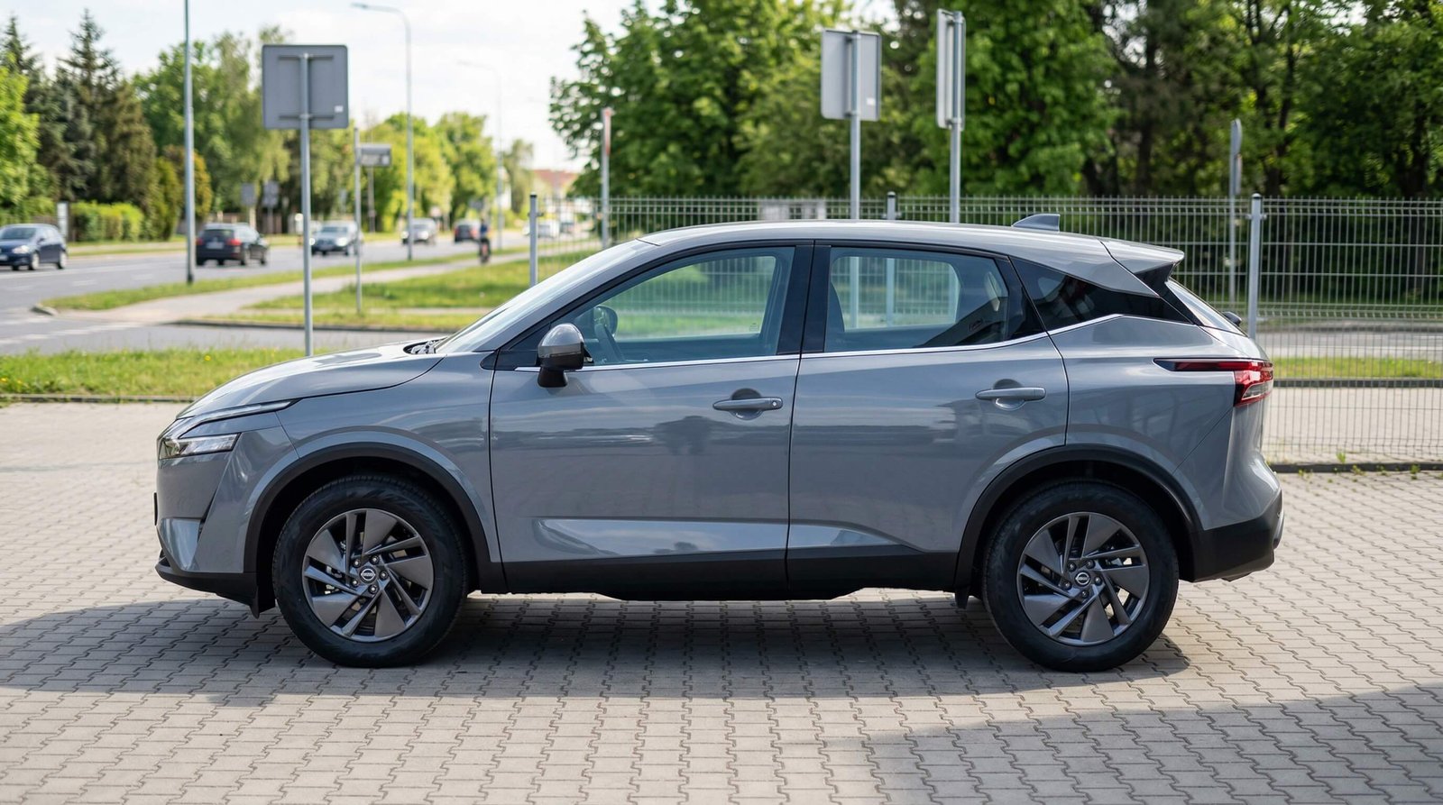 Nissan Qashqai 1.3 DIG-T MHEV 140KM MT 2WD Acenta – zdjęcie 2