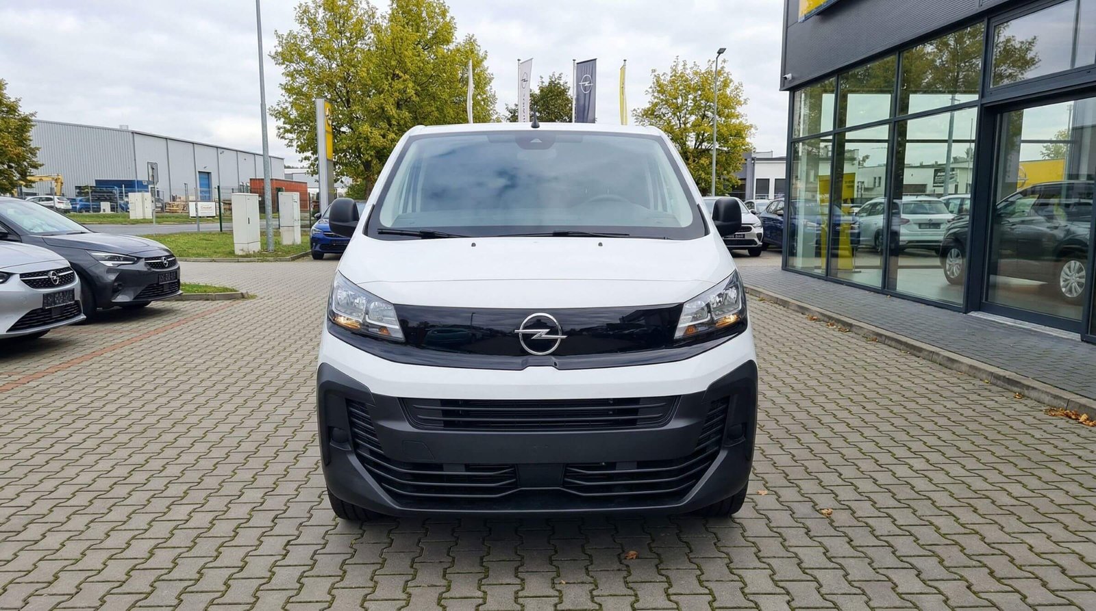Opel Vivaro 2.0 144KM MT6 L2 – zdjęcie 2