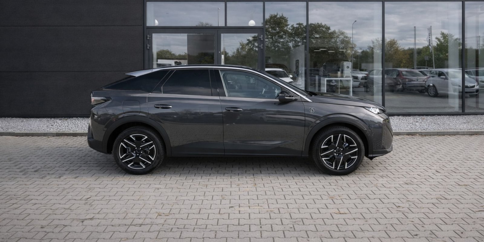 Peugeot 3008 GT Hybrid 145KM – zdjęcie 3