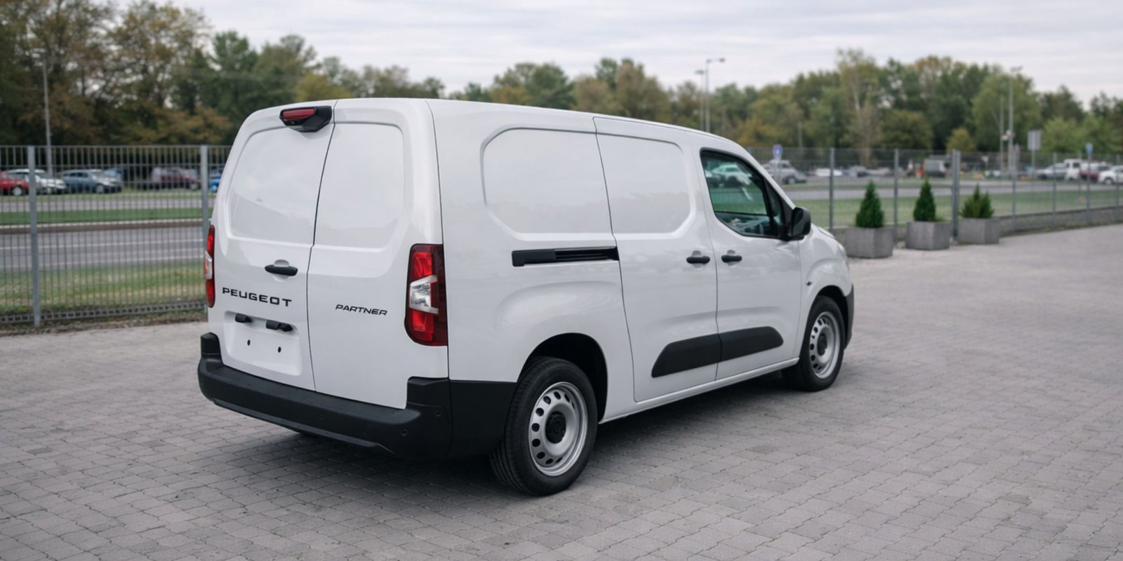 Peugeot Partner 1.5 BlueHDI 100 KM L M6 – zdjęcie 4