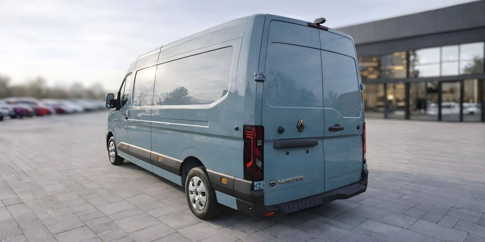 Renault Master Furgon L3H2 FWD 3-os. – zdjęcie 2
