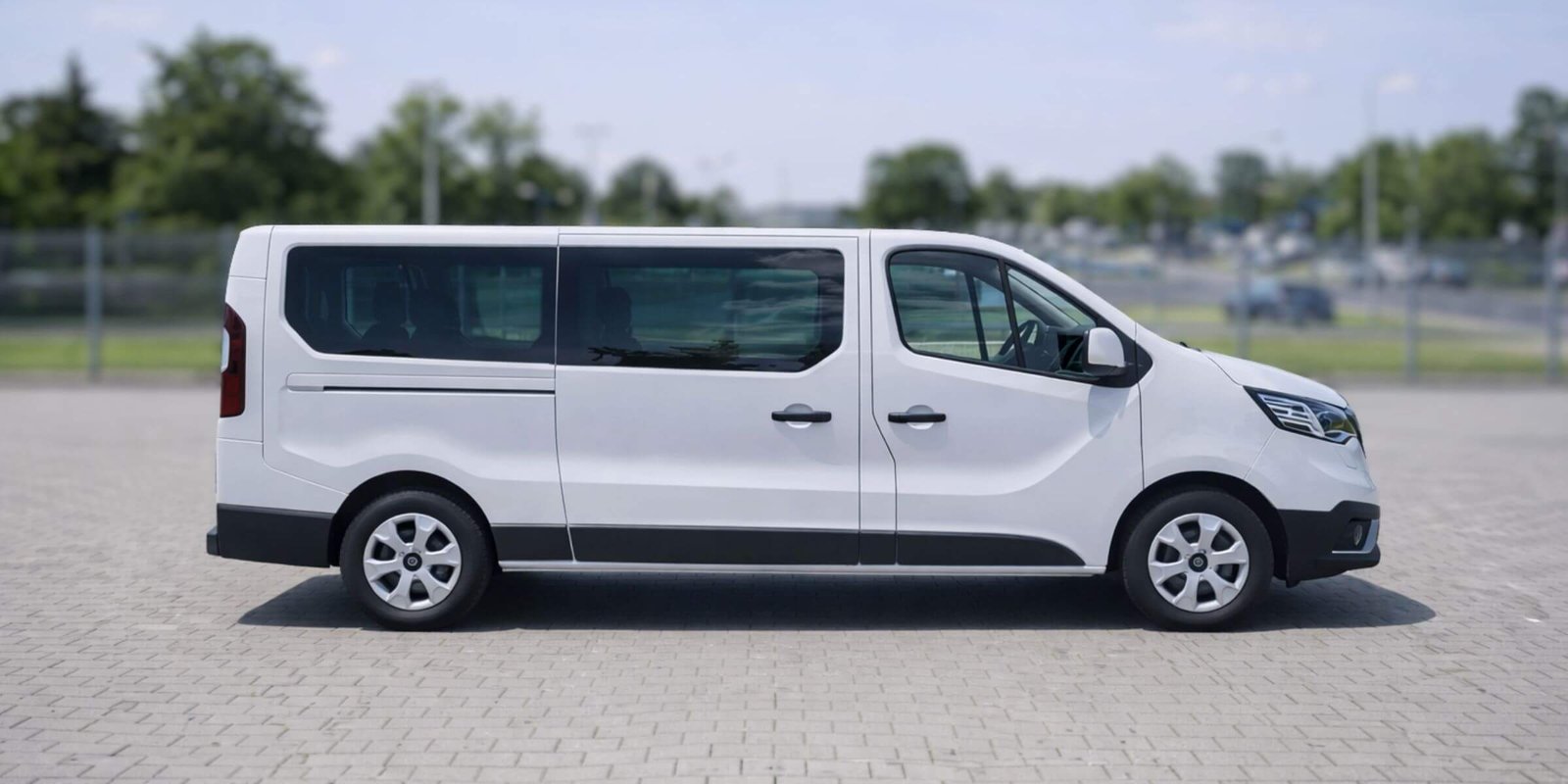 Renault Trafic 2.0 150KM Combi – zdjęcie 3