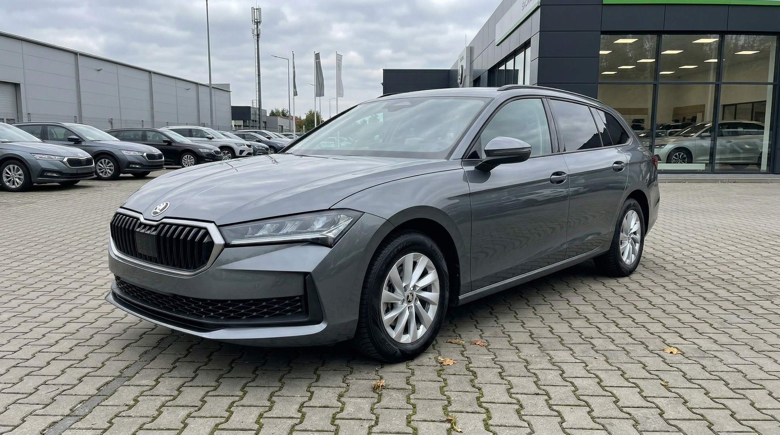Skoda Superb 2.0 193KM Combi – zdjęcie 1