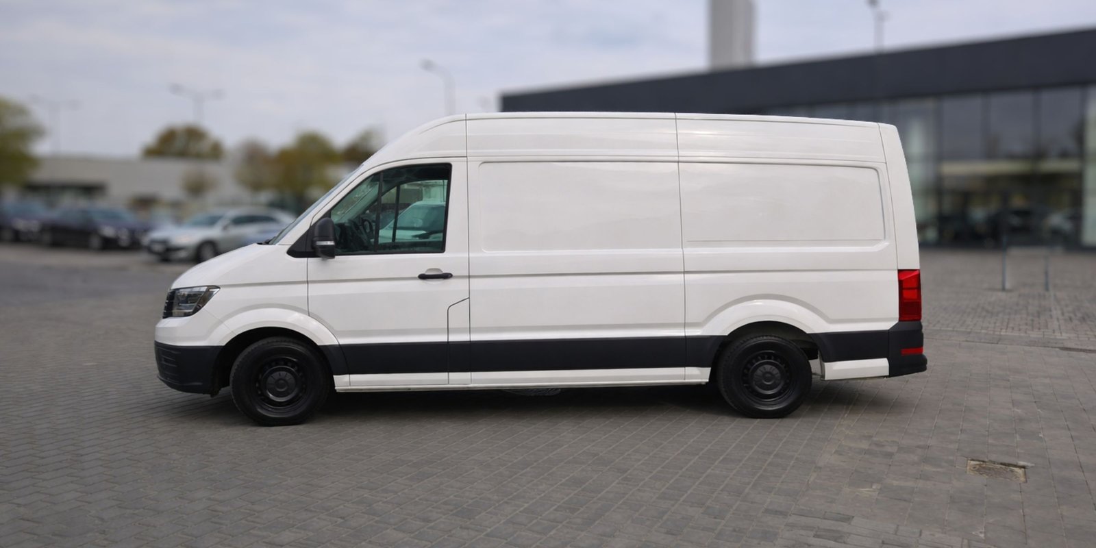 Volkswagen Crafter 2.0 140KM L3H3 AT – zdjęcie 4