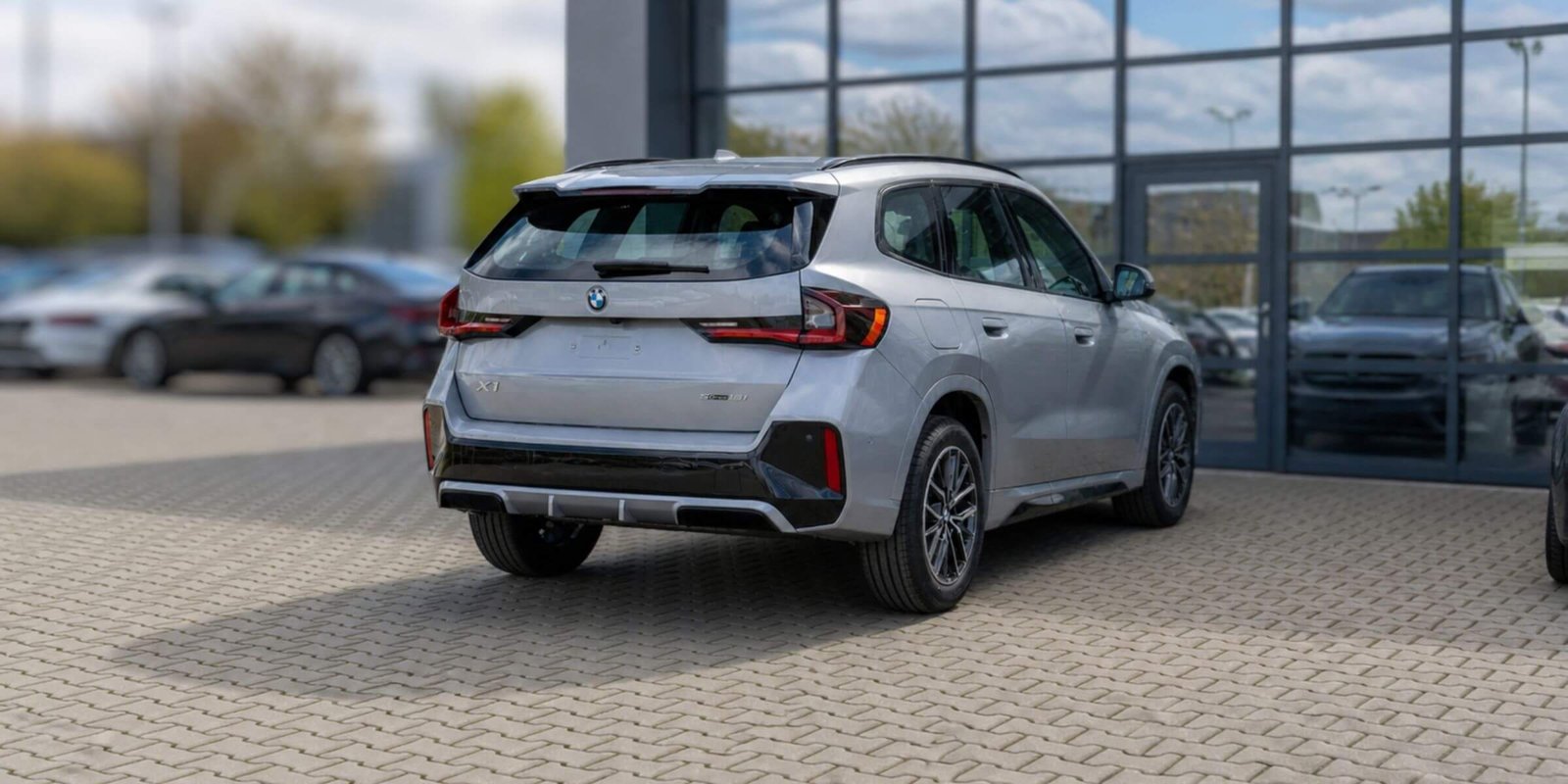 BMW X1 sDrive20i – zdjęcie 2