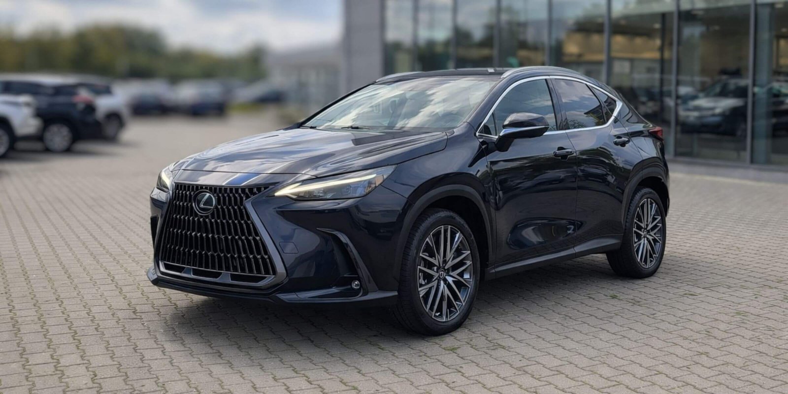Lexus NX 350h Prestige – zdjęcie 1