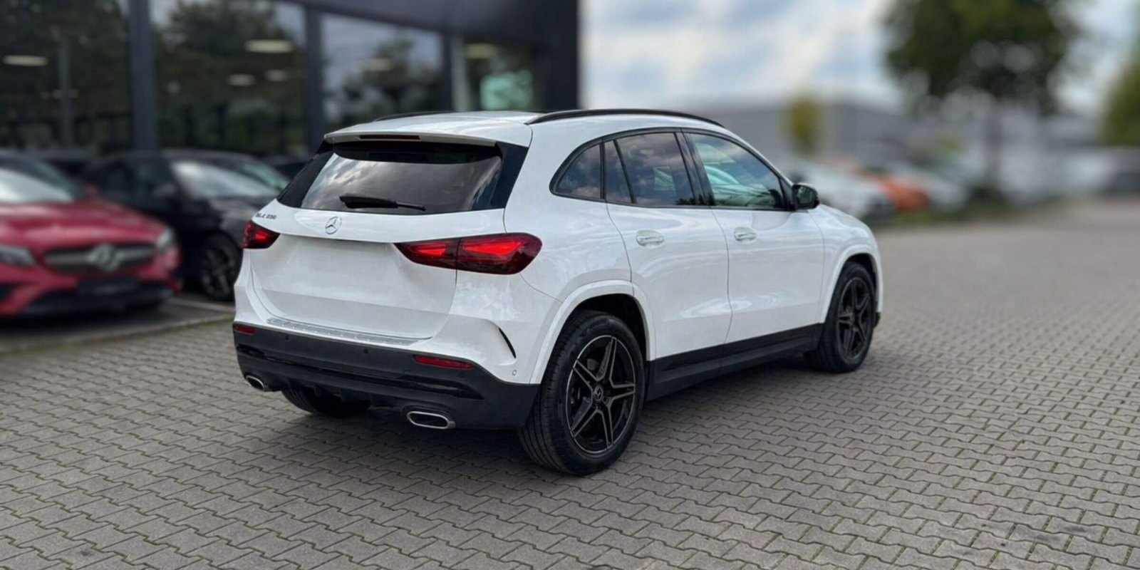 Mercedes-Benz GLA 200 – zdjęcie 4