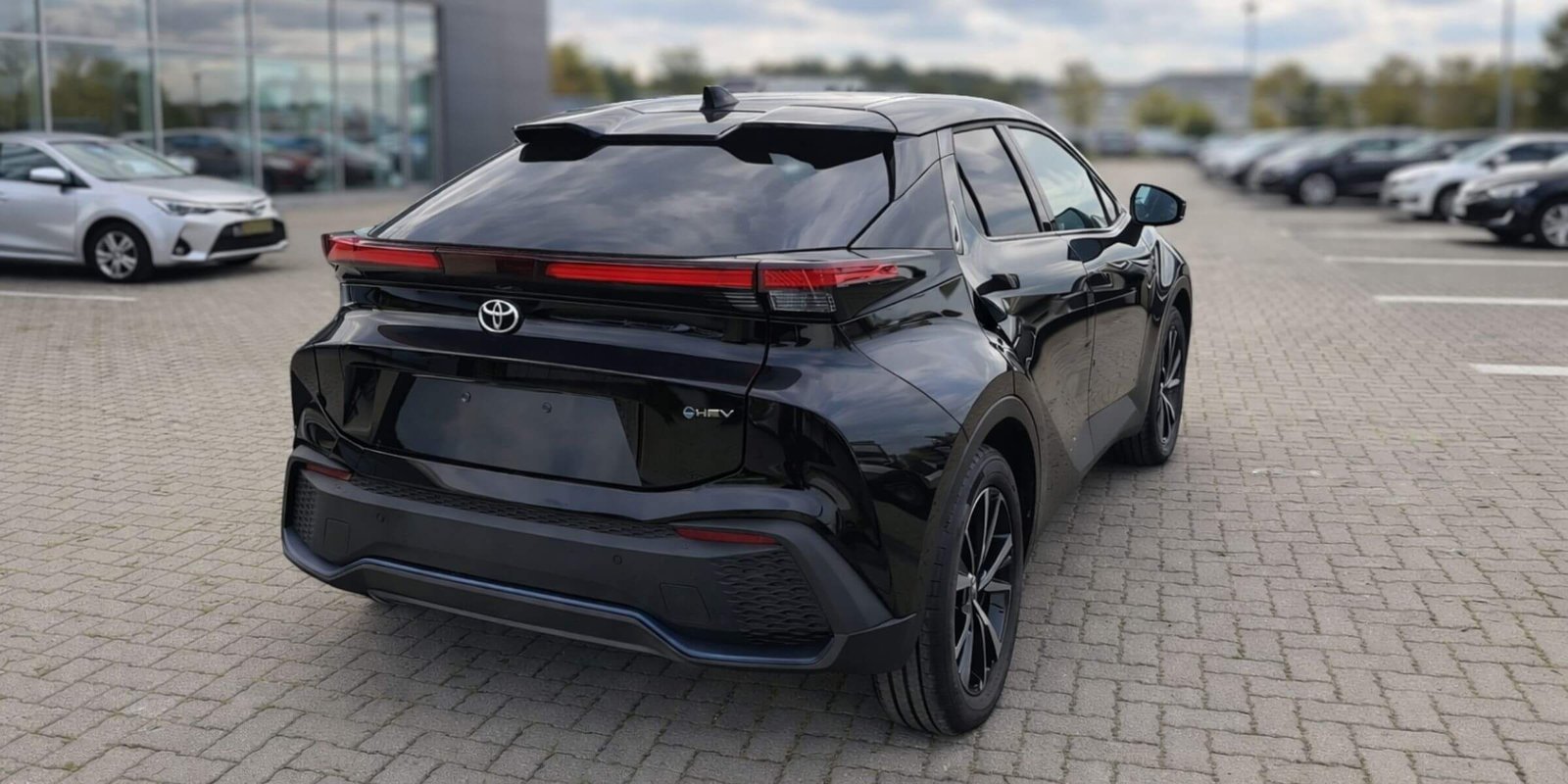 Toyota C-HR 1.8L Style – zdjęcie 3