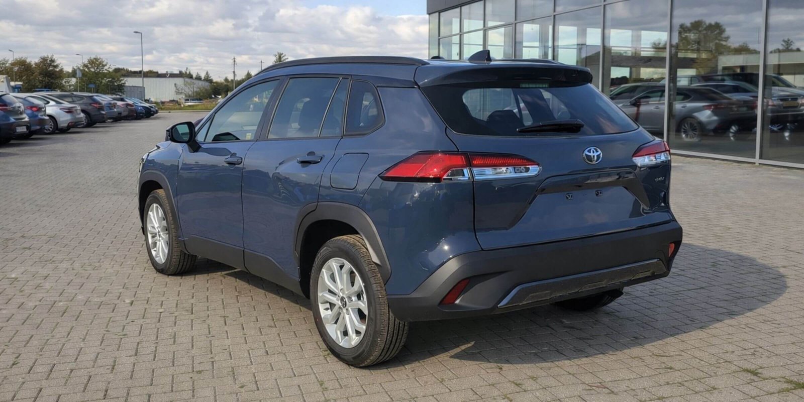 Toyota Corolla Cross 2.0 Hybrid Executive – zdjęcie 3