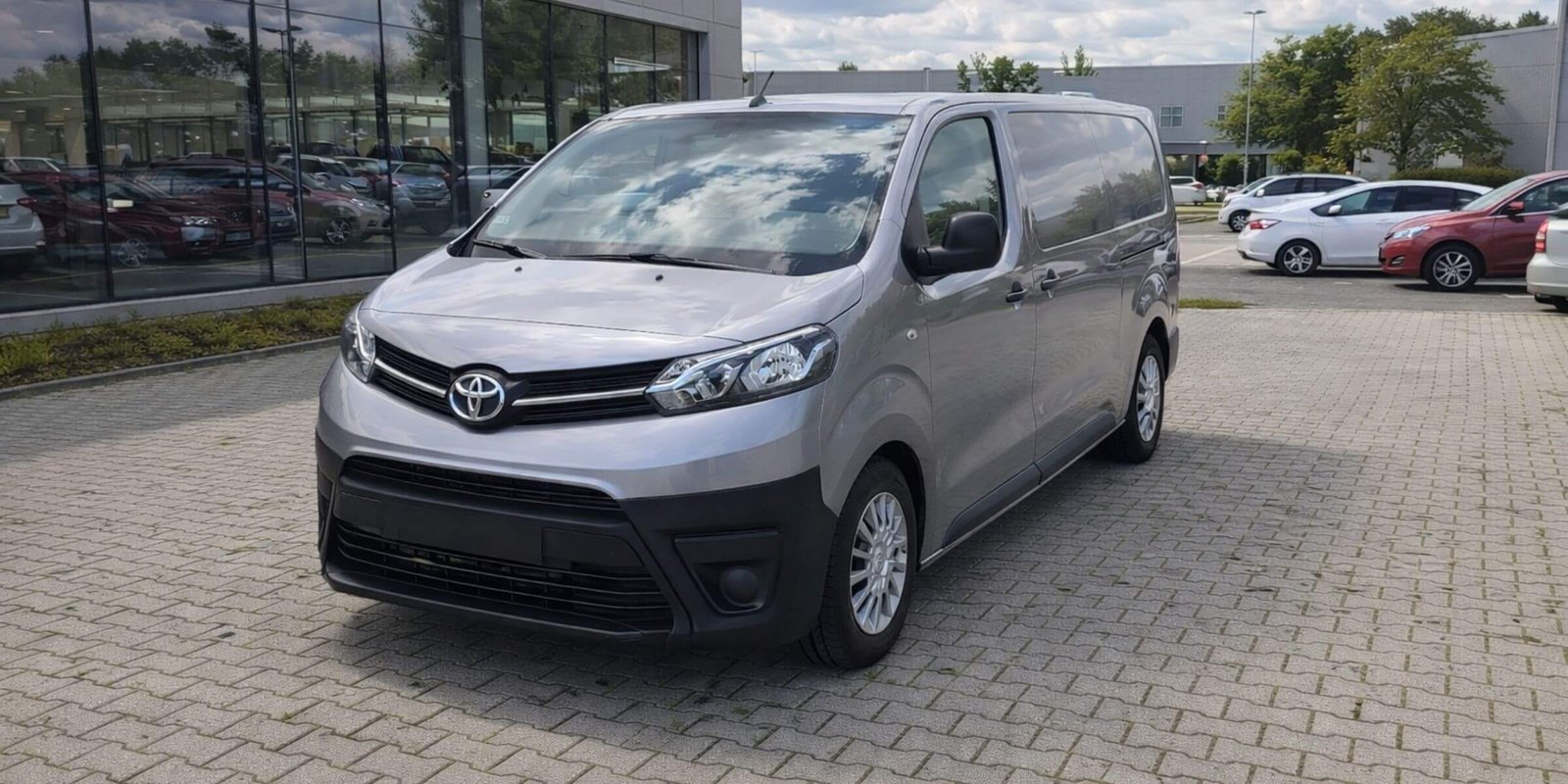 Toyota PROACE ACTIVE Long Furgon – zdjęcie 1
