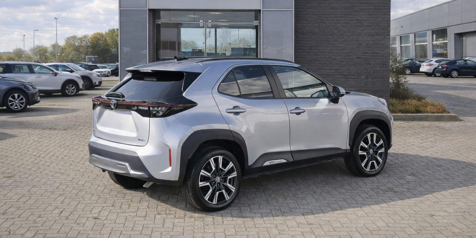 Toyota Yaris Cross 1.5 Hybrid Executive – zdjęcie 2